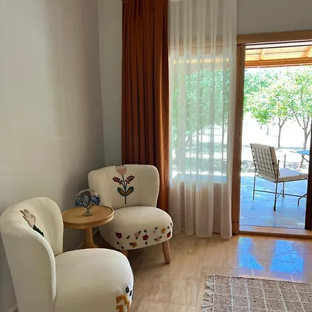 Kybele Garden Oda ve Kahvaltı
